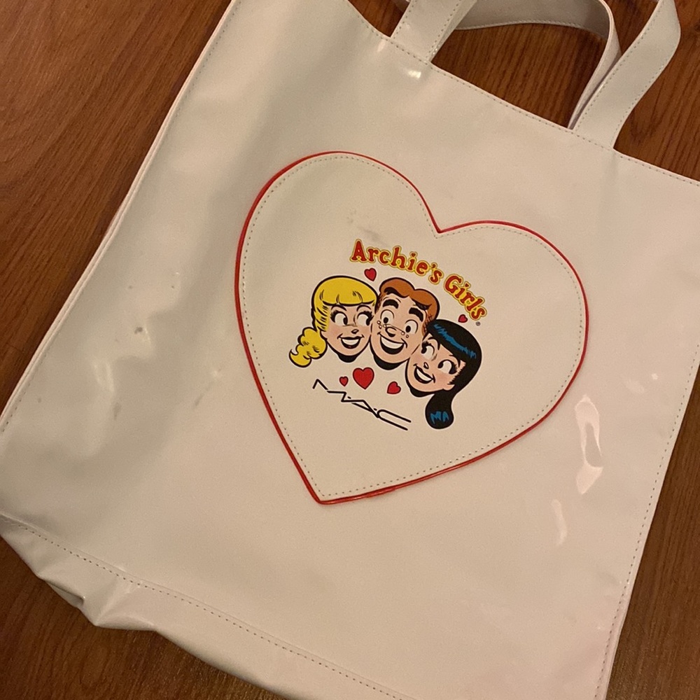 MAC Cosmetics Archie’s Girls Bag! - Picture 8 of 8